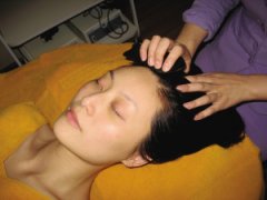 砭石頭部刮痧的作用