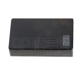 砭石項(xiàng)鏈