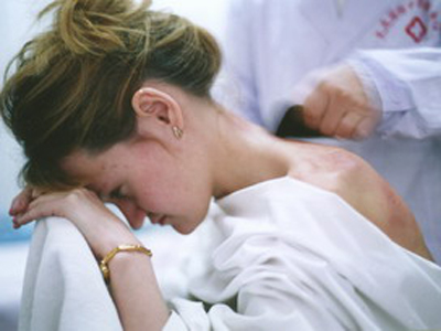 中醫(yī)砭石刮痧可有效防止發(fā)熱